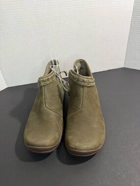 Merrell Olive Suede Ankle Booties with Braided Collar
